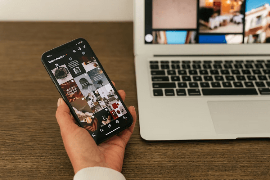 Gestion des réseaux sociaux sur smartphone